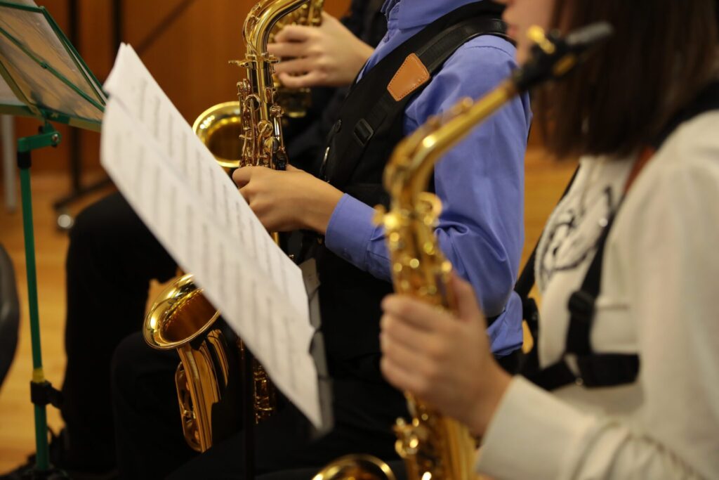 young,musicians,students,playing,in,the,school,jazz,band,on